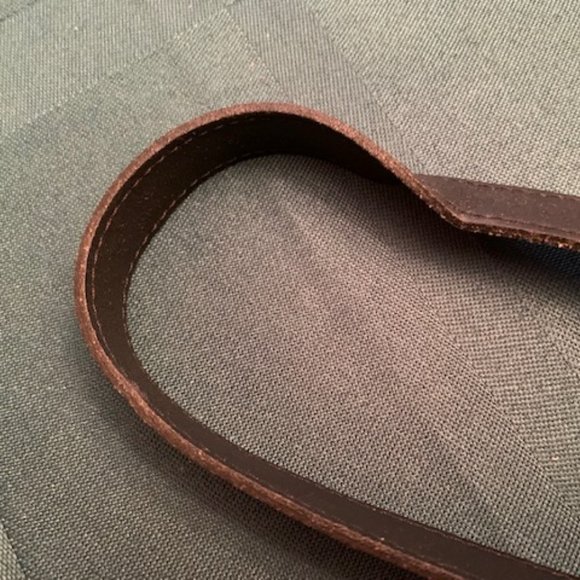 🎉HP🎉Vintage Leather Longchamp shoulder bag - Picture 8 of 16